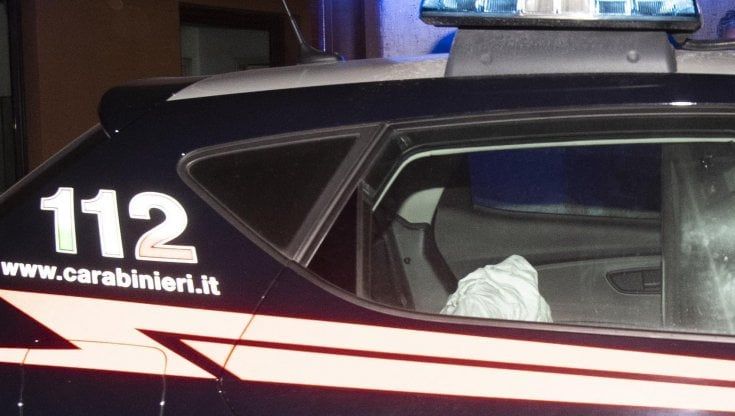Sedicenne abusata dal dentista: immobilizzata al lettino durante la visita e molestata
