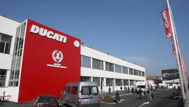 Ducati, ecco il piano di Confindustria per salvarla: “Un vanto per l’Italia, va riportata a casa”
