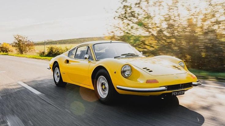 Auto d’epoca, il boom del mercato online. I modelli più venduti e i grandi affari