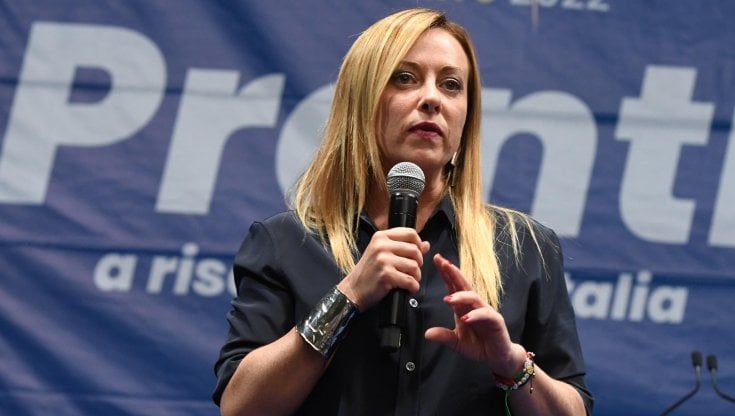 Minacce a Meloni e FdI, lettera Br a Trento. Lei risponde: "Vado avanti"