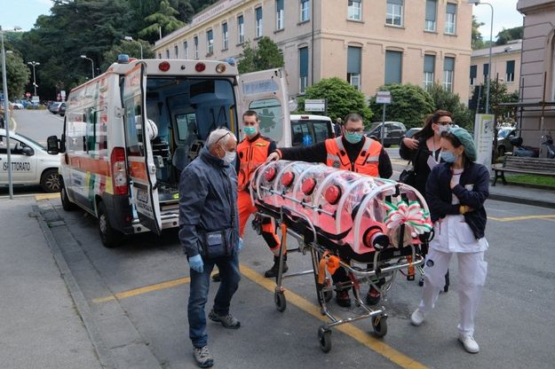 Un'ambulanza per pazienti Covid donata alla pubblica assistenza Molassana