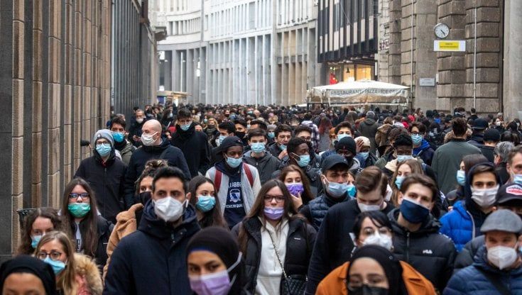 Shopping e movida, scattano le chiusure nel centro di Roma. La sindaca: "Non vanifichiamo gli sforzi fatti"