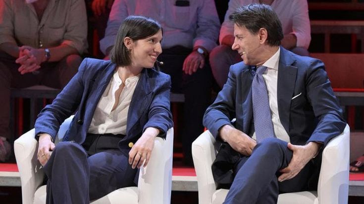 Il vento sardo soffia sull’intesa Pd-M5S a Firenze. Ma c’è l’altolà dei renziani