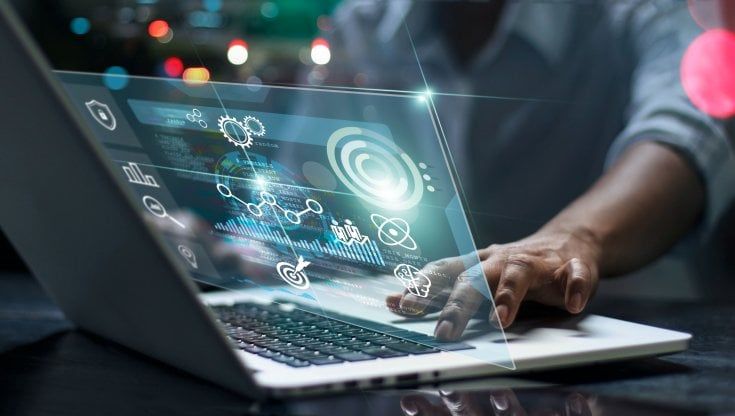 Vittorio Colao (ministro per l'Innovazione): "Bisogna investire in sicurezza informatica e rafforzare le competenze dei dipendenti"