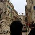 Crolla palazzina a Matera: le foto da Twitter