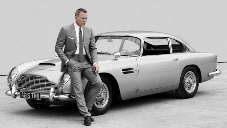 Mai dire mai: l'Aston Martin di James Bond venduta per oltre tre milioni di euro
