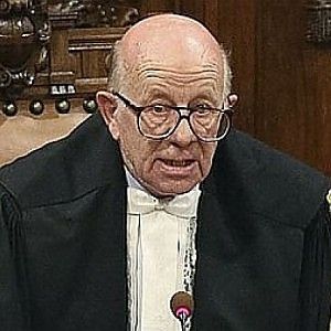Berlusconi, commissione Csm: "Archiviare caso Esposito"