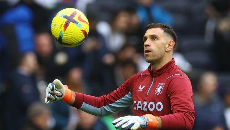 L'oro mondiale è prezioso: il portiere dell'Argentina Emiliano Martinez compra un cane da 22mila euro per difenderlo