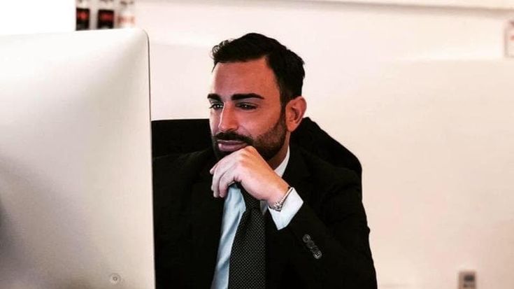 Caso Signorini, l’ex manager di Medugno non risponde ai pm: Piscopo è indagato per revenge porn