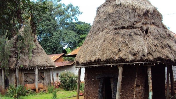 Laureato a Savona, torna in Africa e lancia una raccolta di fondi per portare la luce nel suo villaggio