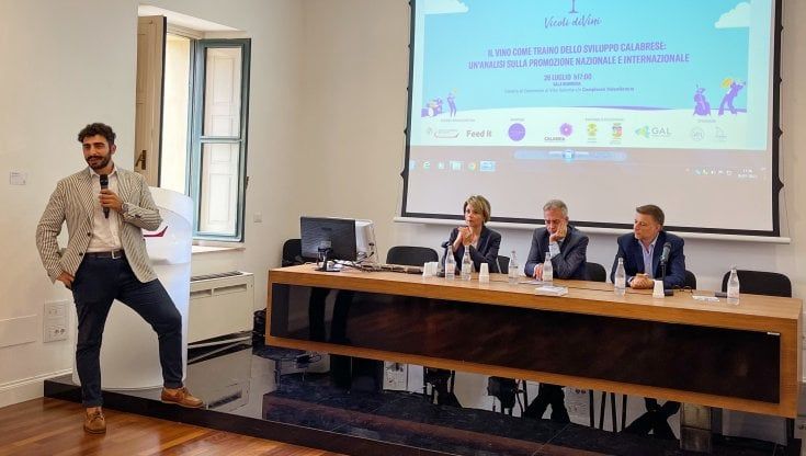 Il vino come traino per il brand 'Calabria'