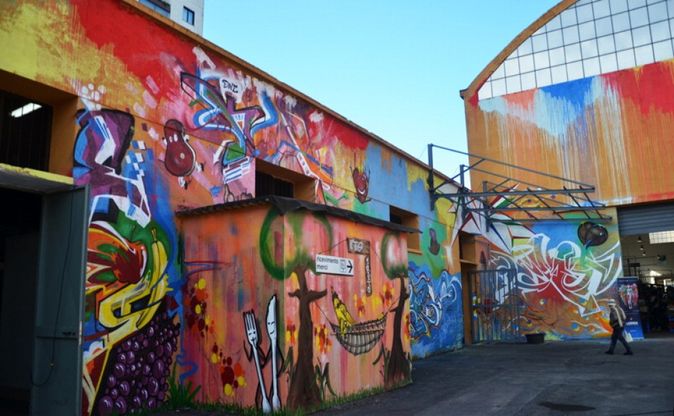 Frutta, verdura e street art: a Latina "il mercato a colori"