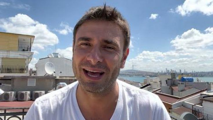 Il viaggio in Russia di Di Battista sbugiarda Salvini e la sua missione a Mosca
