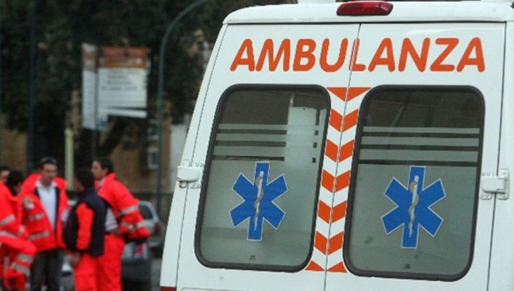 Incidenti stradali, scontro tra furgone e scooter nel Varesotto: muore motociclista 68enne