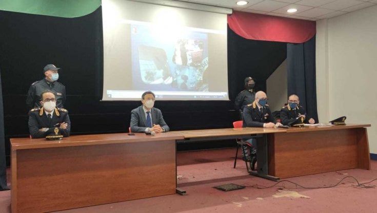 Catania, c'è una nuova famiglia mafiosa, blitz della polizia: 21 arresti