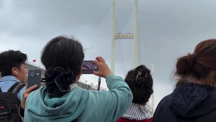 Cina e Corea del Nord aprono il New Yalu River Bridge dopo 10 anni di attesa