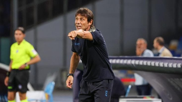 Osimhen una trappola, il nuovo Napoli di Conte bloccato dal mercato