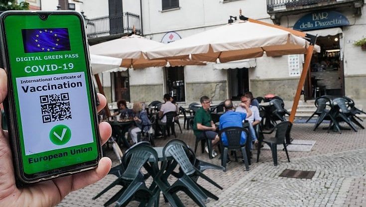Il vaccino protegge il lavoro