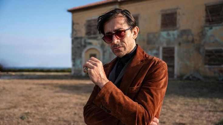 Luigi Lo Cascio: “The Bad Guy è un gioco sull’identità. Mi ricorda quando cambiai vita da ragazzo”