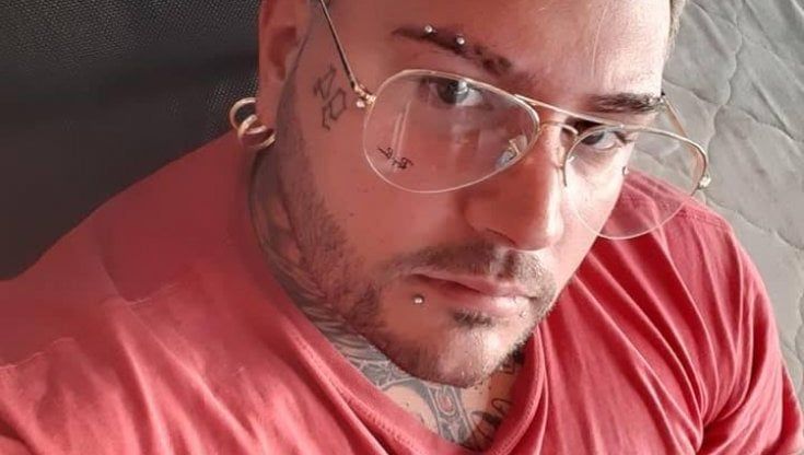 Incidenti, perde il controllo della moto e vola in una scarpata: Pasquale muore a 28 anni