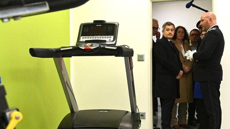 Massaggi facciali ai detenuti, polemiche in Francia. E il ministro annulla le attività ricreative
