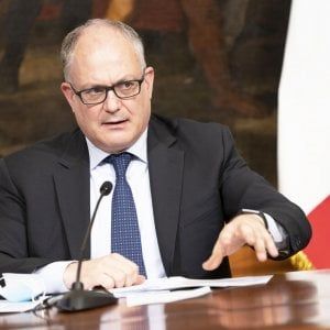 Tasse e contributi, entrate in calo di oltre 24 miliardi nel primo semestre