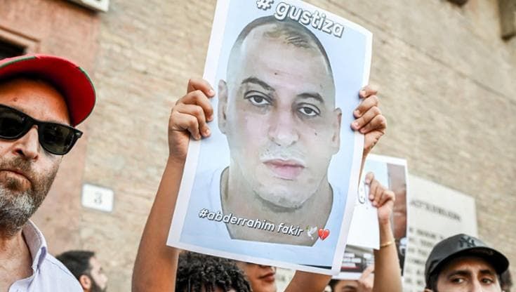 Morte Fakir, indagini su agenti e operatori sanitari. Anselmo: “Perché nessuno lo ha soccorso?”