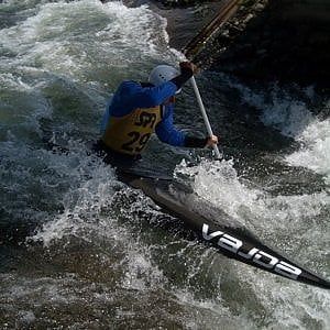 Canoista 40enne ferito nel corso di una discesa sul torrente Soana