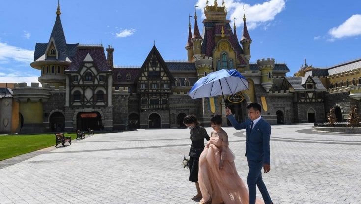 Vietnam, nell'isola eden arrivano i primi stranieri dopo 20 mesi. E trovano un resort-metropoli creato dal nulla