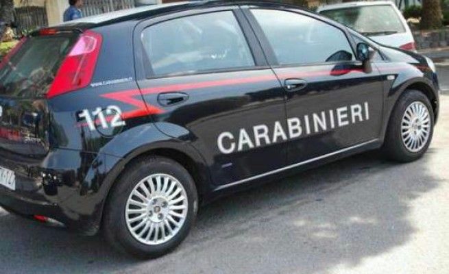 Il cadavere di un uomo<br />affiora in un canale