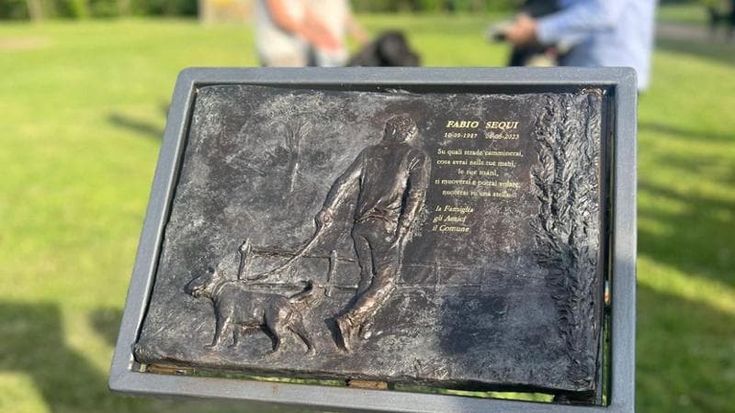 Un'opera nel parco di Grassina ricorda Fabio Sequi, morto per salvare due persone in mare