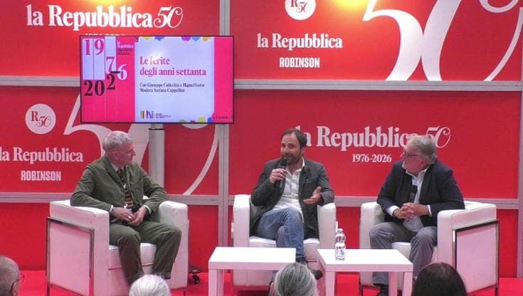 "Le ferite degli anni Settanta": confronto tra Giuseppe Culicchia e Miguel Gotor al Salone del libro