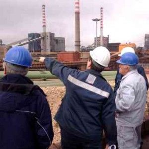 Ilva, riparato il black out ma le gru restano ferme per motivi di sicurezza