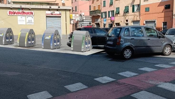 Spazzatura e degrado, a Genova in cinque piazze arrivano i cassonetti a scomparsa