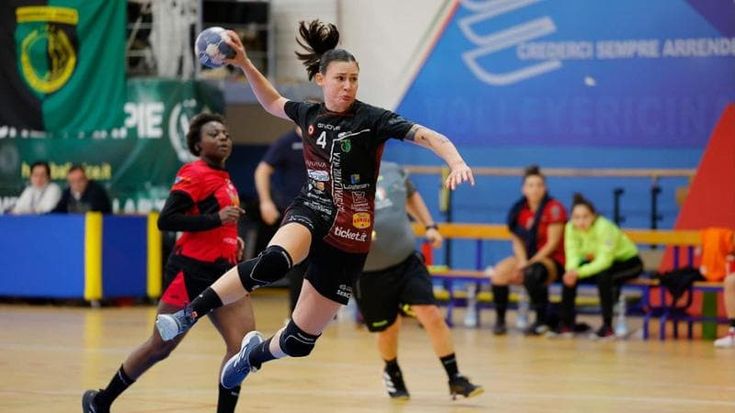 Basket, pallanuoto e futsal: la Sicilia punta allo scudetto ma perde la pallamano
