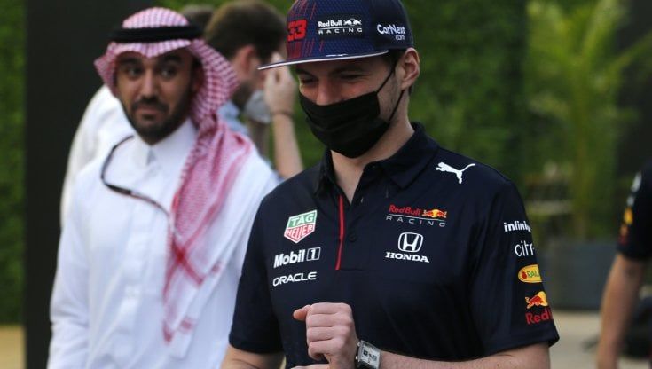 F1, Verstappen: "Combattere con Hamilton è un bene per questo sport". L'inglese: "Non sono contento di correre in Arabia"