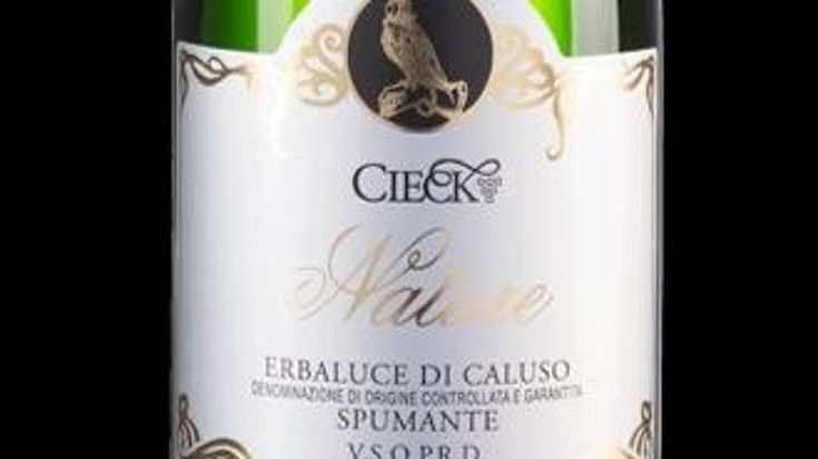 Lo spumante Nature di Cieck, eleganza senza zuccheri dal colore fatto di luce