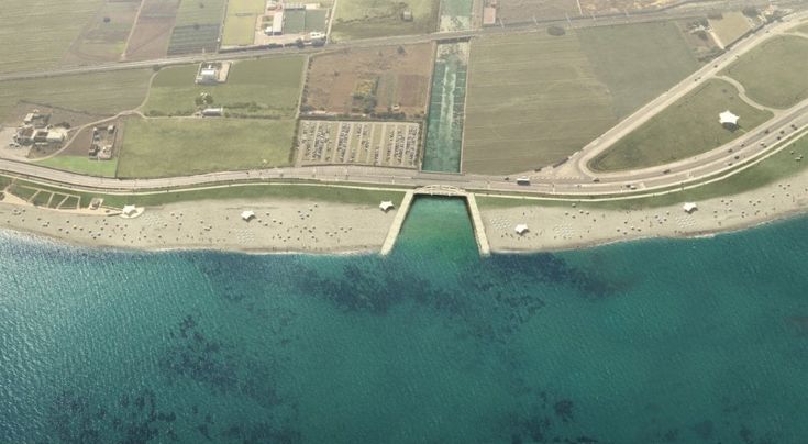 La passerella dei runner unisce le spiagge di Bari: da Pane e Pomodoro a Torre Quetta