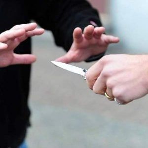 Accoltellato alla gola il figlio dell'ex boss Salvatore Giuliano