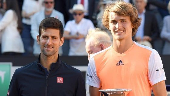 Tennis, Internazionali: Zverev nuovo "re" di Roma, battuto Djokovic in finale. Il serbo: ''Agassi nuovo coach''