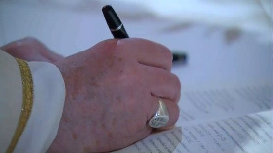 L'enciclica di Papa Francesco, Fratelli tutti: “Il virus non è castigo divino, ma la realtà geme e si ribella"