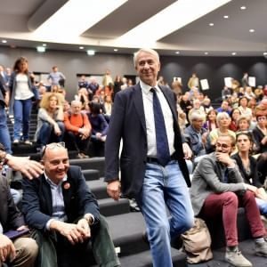 L'accusa di Pisapia: "Qualcuno del Pd a Roma vorrebbe cancellare il modello Milano"