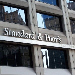 Standard&amp;Poor's bacchetta i governi: si sono 'seduti' sul supporto della Bce