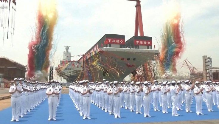 La Cina vara la Fujian, la sua terza portaerei