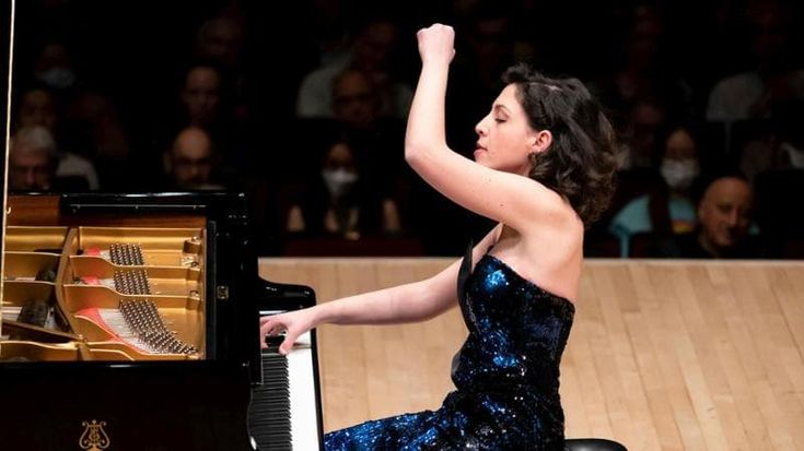 A Santa Cecilia Beatrice Rana, classica e travolgente sulle note delle sonate russe