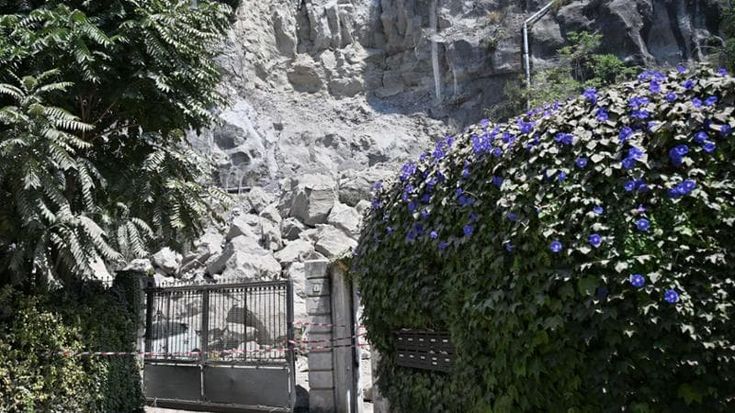 Le “mani sulla città” che hanno devastato i Campi Flegrei