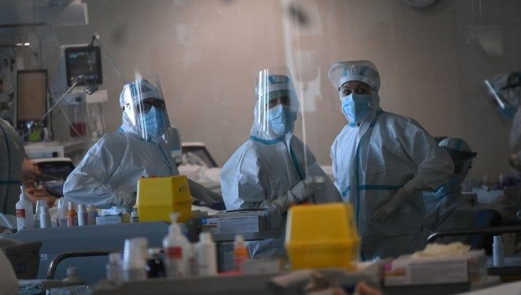 "In Italia la sindrome di Kawasaki ha colpito 130 bambini dopo dopo il Covid: come riconoscerla e curarla" 