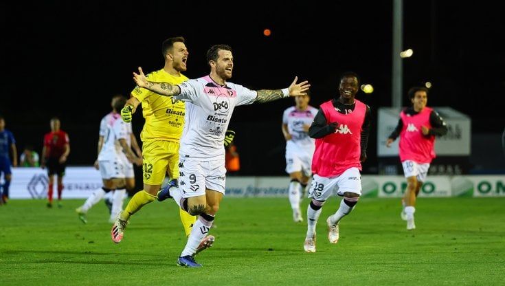 Gol, vittorie e passione: così il Palermo vede la B. Benvenuti al luna park dei sogni rosanero