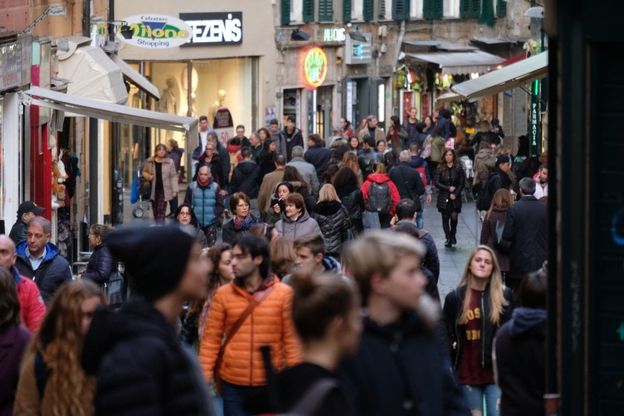 Black Friday, assalto ai negozi a Genova