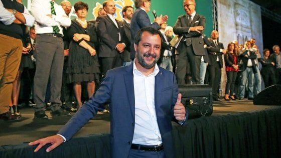 Lega, nuovo simbolo senza "nord". Salvini: "Sarà valido per tutta Italia"